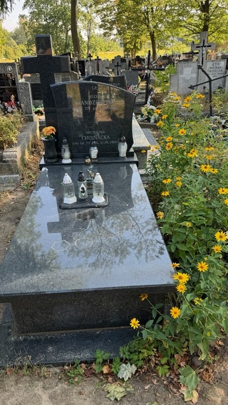Grób Józef Mandziewski