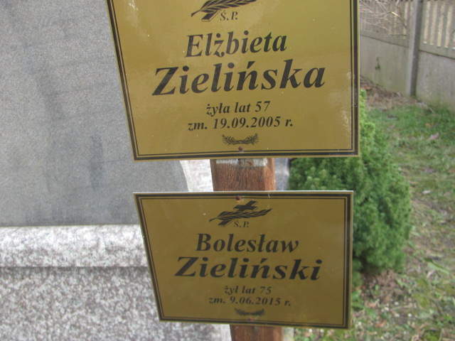 Elżbieta Zielińska 1947 Jazgarzew - Grobonet - Wyszukiwarka osób pochowanych